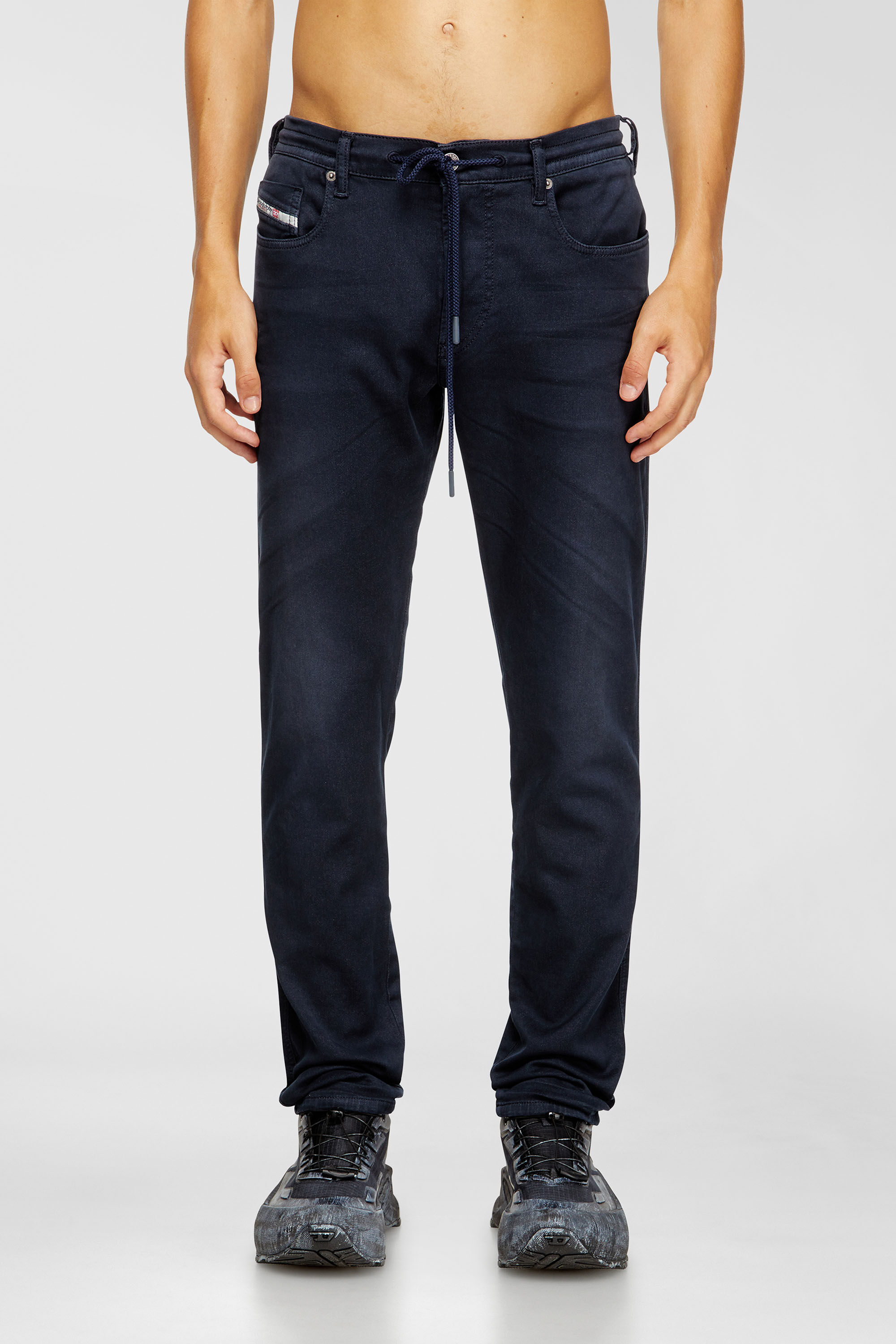 Diesel - Man's Slim 2062 D-Strukt Joggjeans&reg; 0670M, Blue - 2