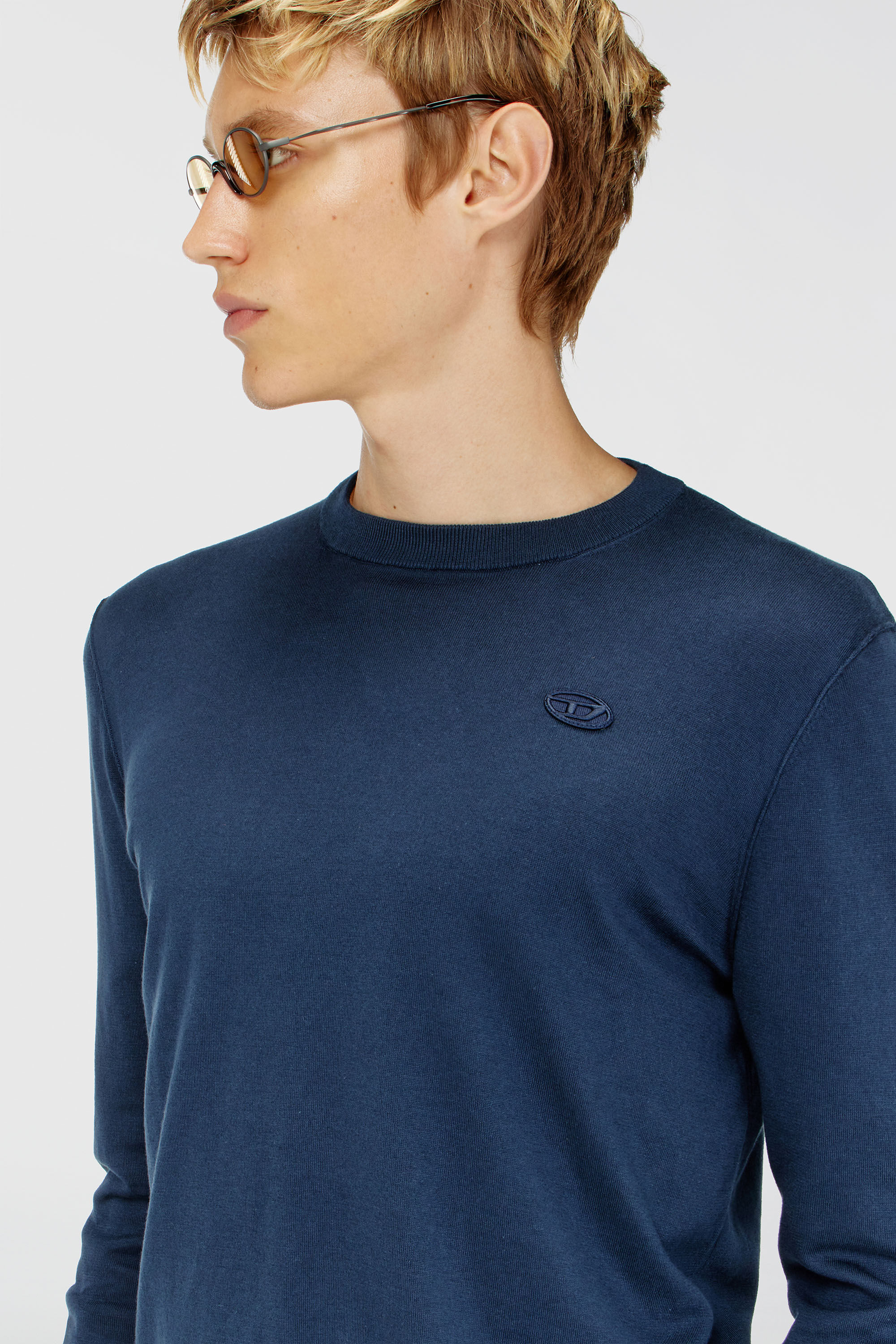 Diesel - K-FREEX-TAG-T92, Man's Cotton knitwear with tonal logo in Navy Blue - 5