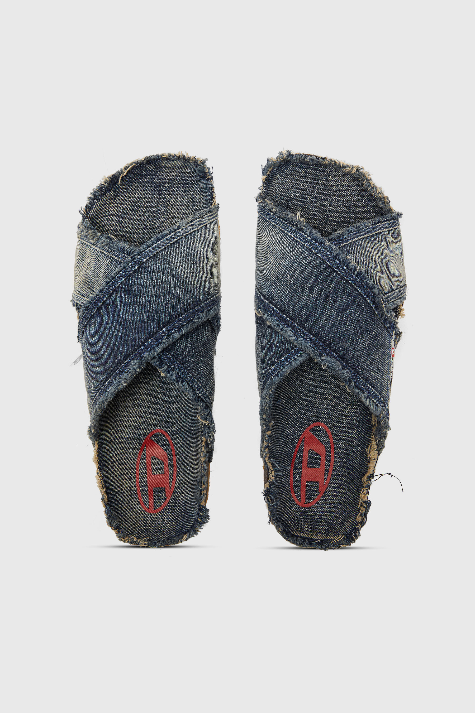 Diesel - D-WOODSTOCK CROSS, Man's D-Woodstock-Crossover slides in frayed denim in Medium blue - 4