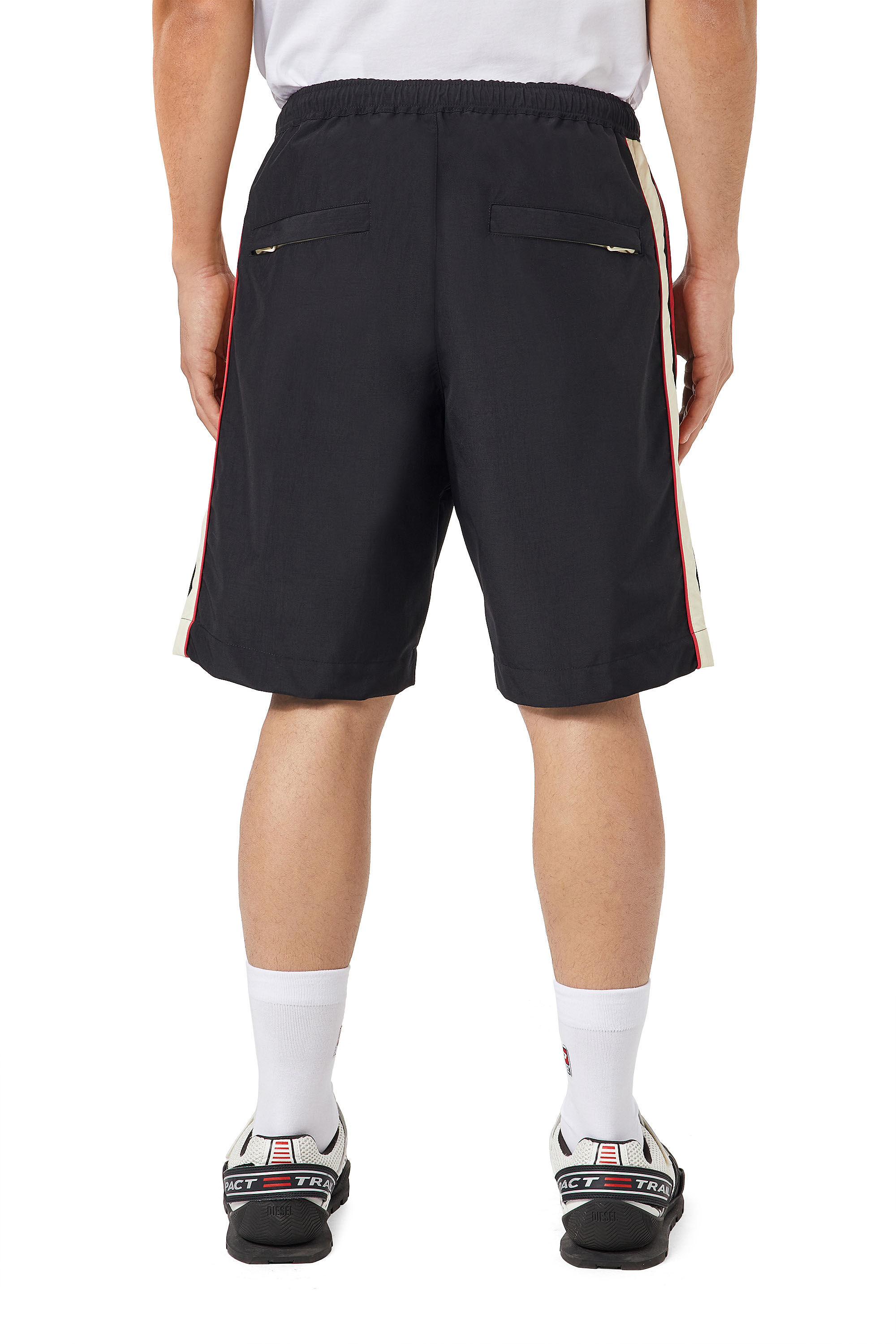 P-SPORTS-SHORT Man: Piped shorts in 