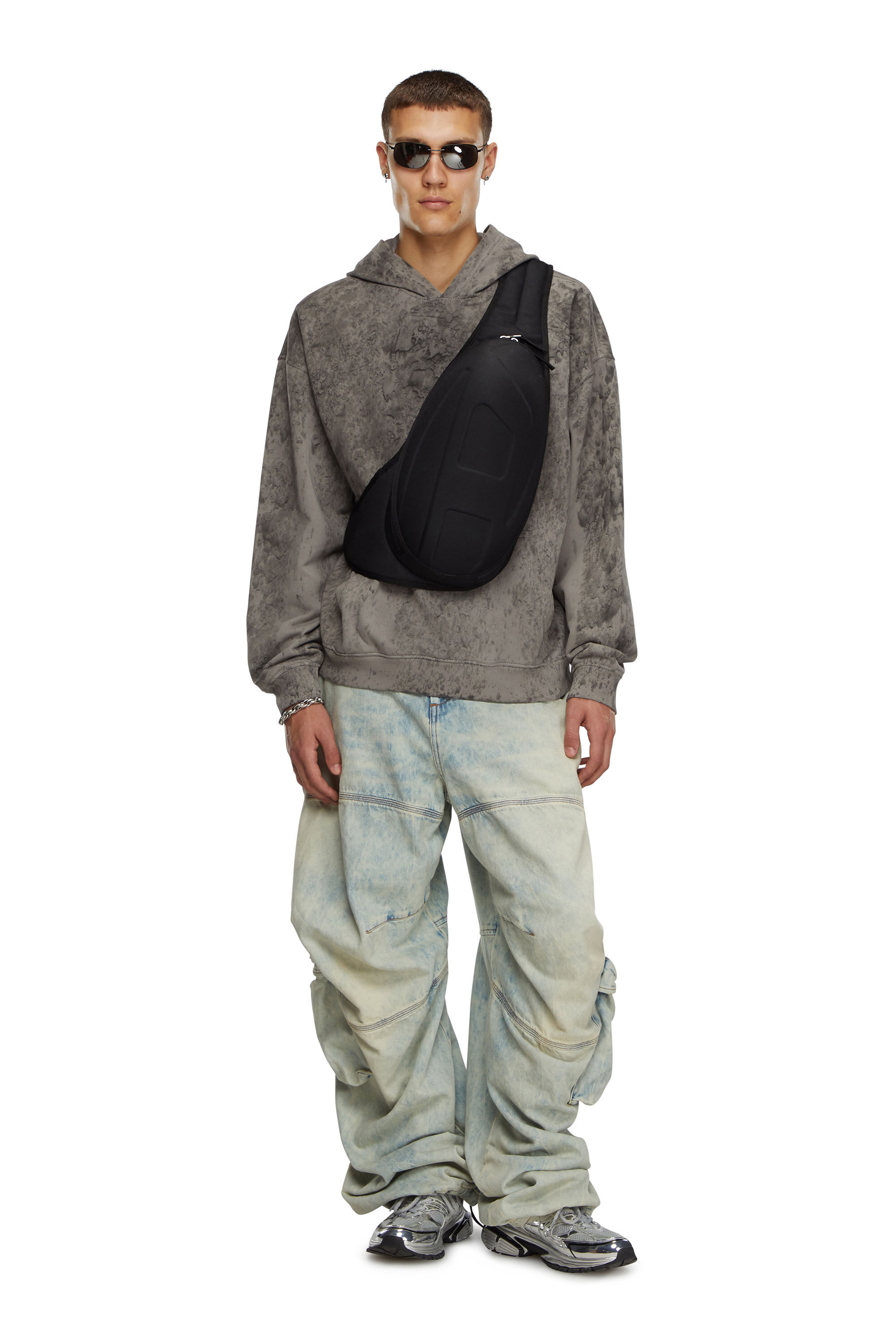 Men's 1DR-Pod-Hard shell sling bag | Black | Diesel