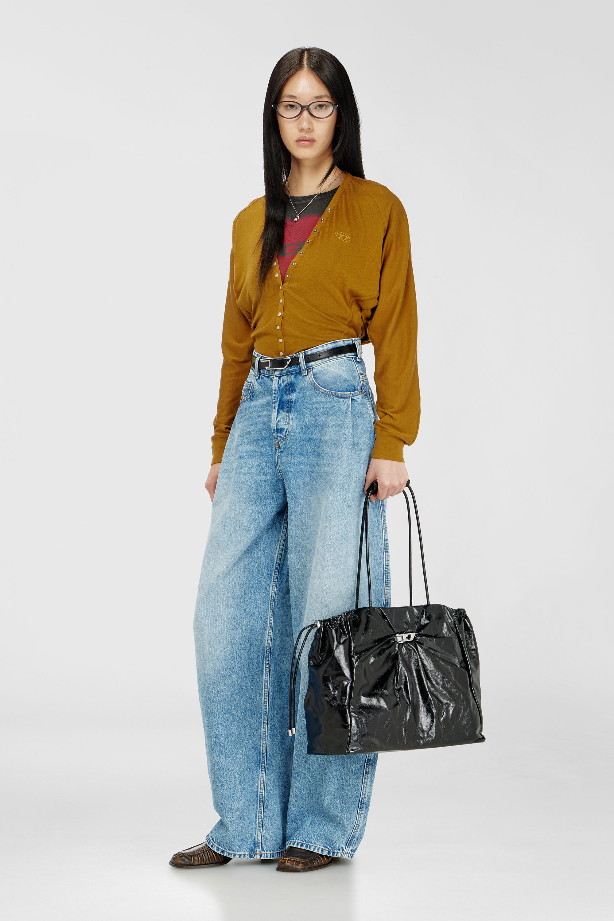 Diesel - SCRUNCH-D TOTE E/W, Woman's Scrunch-D - Tote bag in shiny wrinkled leather in Black - 1