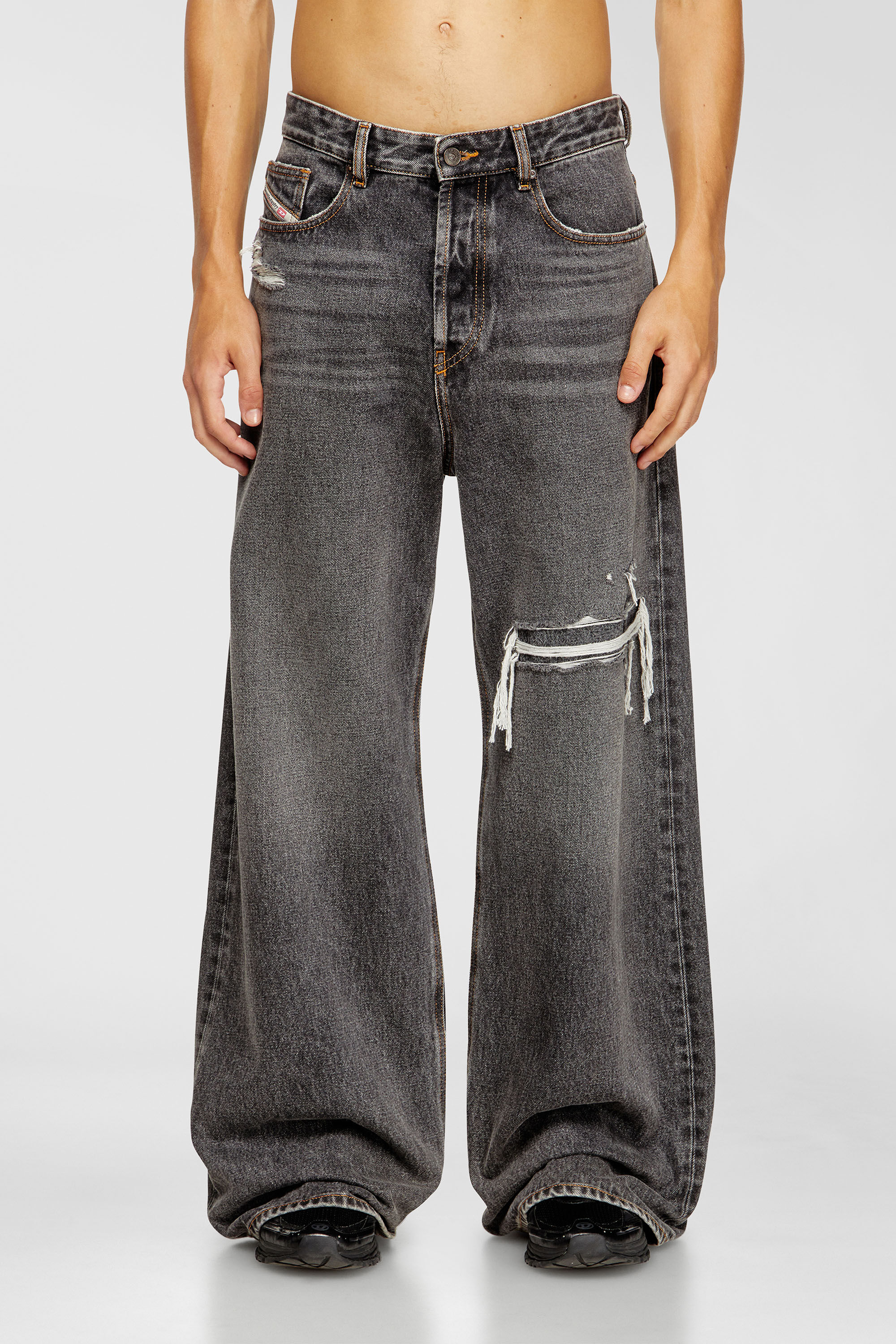 D-RISE Man: Oversized Regular Black/Dark grey Jeans | Diesel