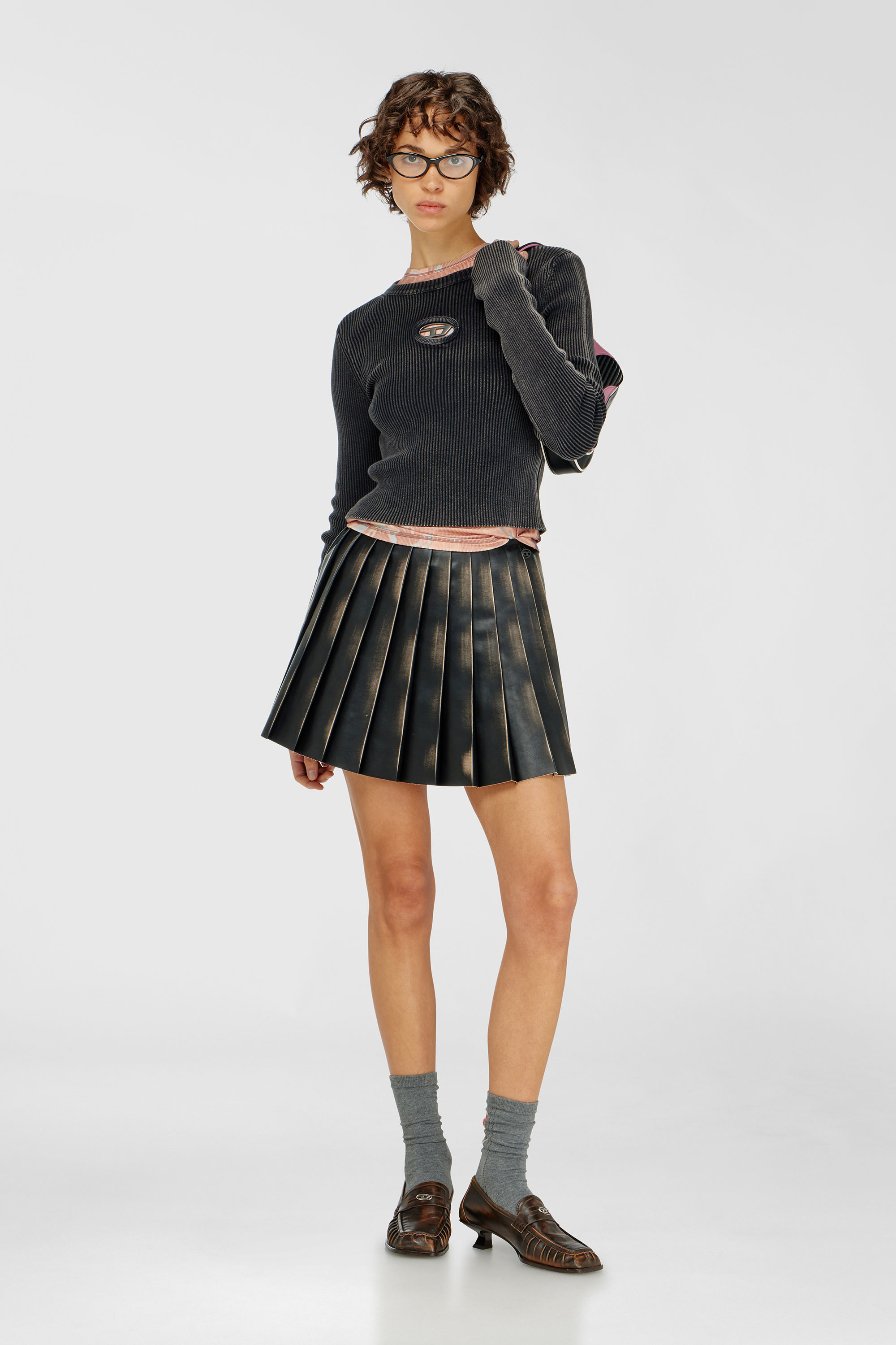 Cropped jumper with cut-out logo