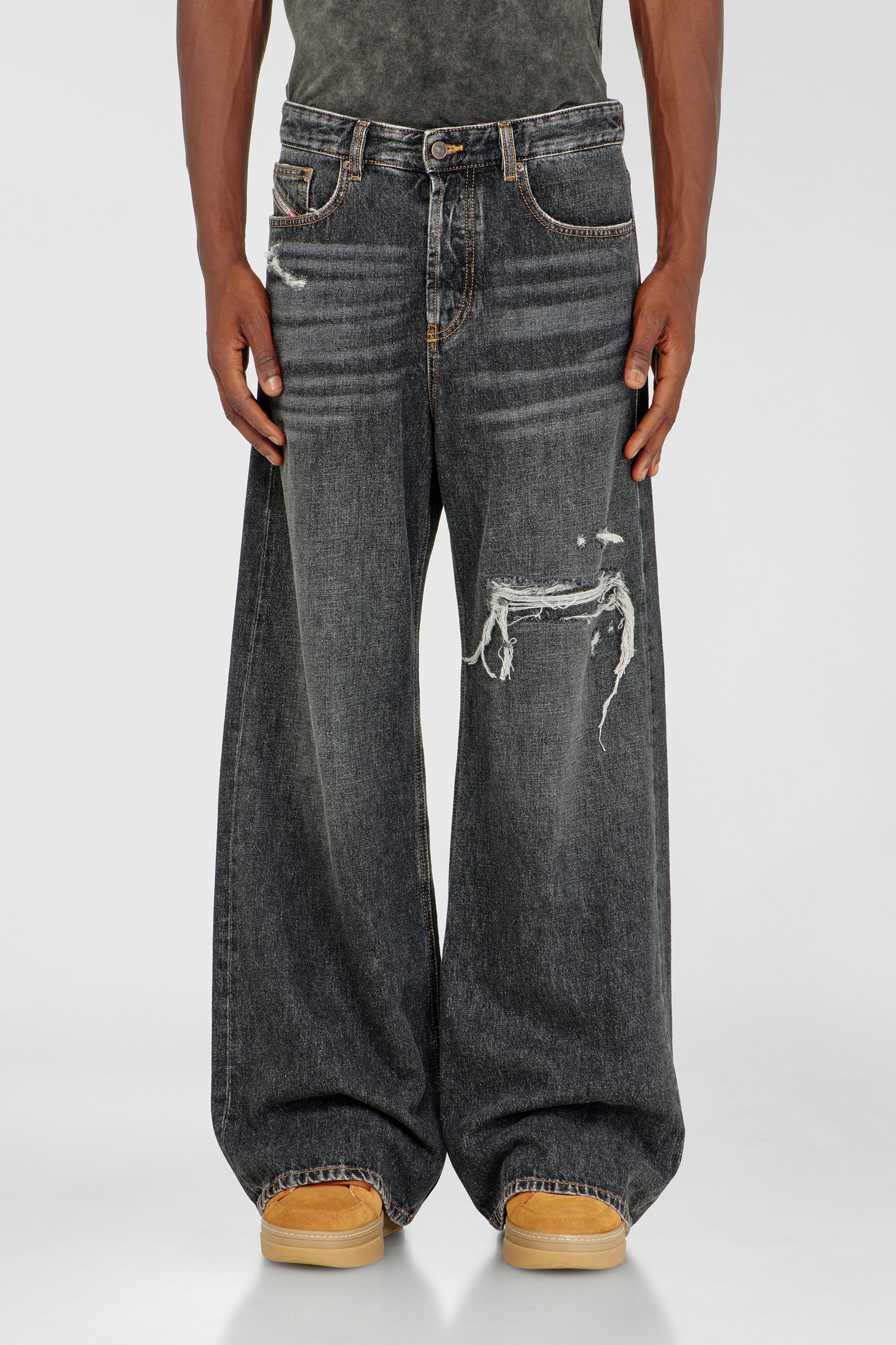 Diesel - Man's Relaxed Jeans D-Rise 007DN, Black/Dark grey - 4