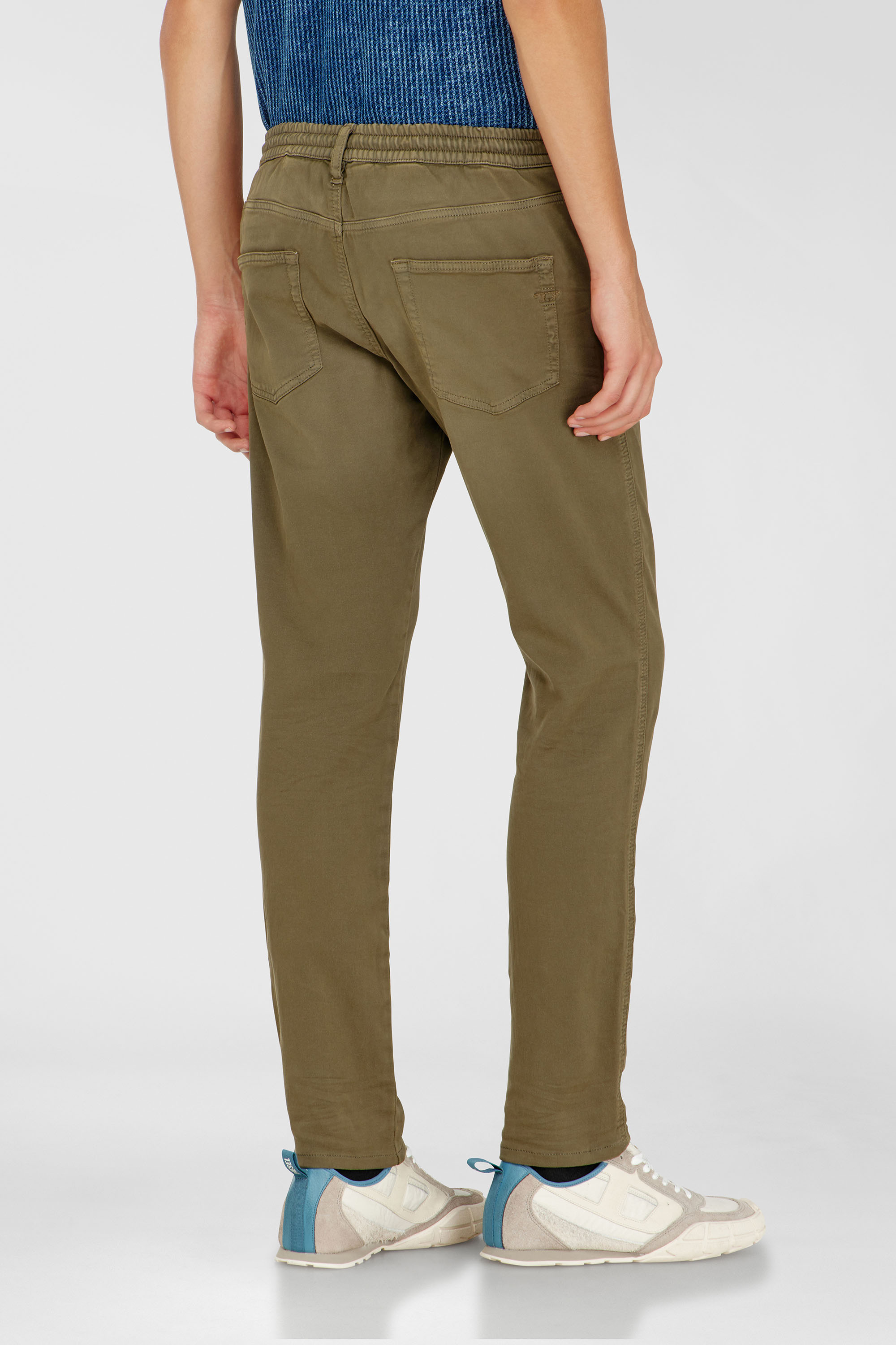 Diesel - Man's Slim 2062 D-Strukt Joggjeans&reg; 0670M, Green - 3