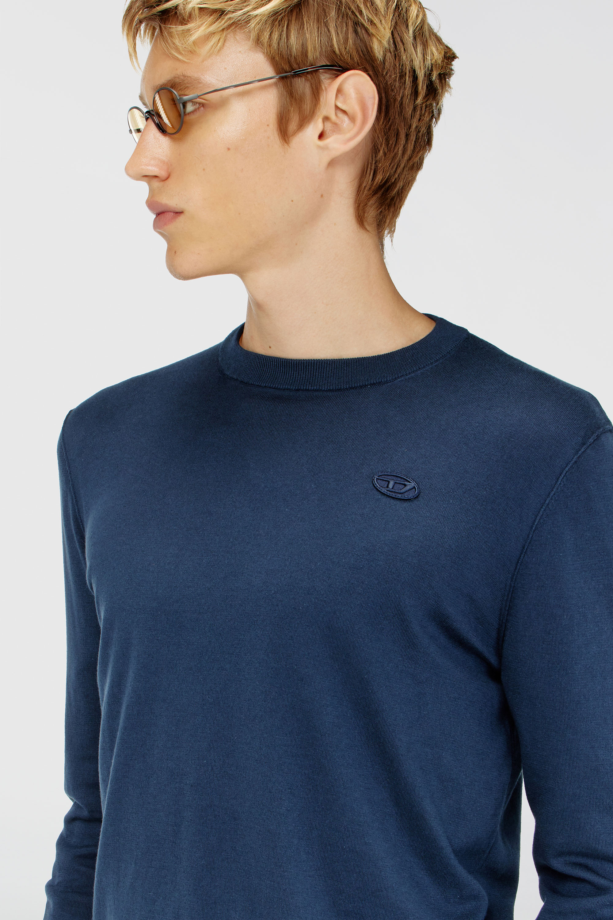 Diesel - K-FREEX-TAG-T92, Man's Cotton knitwear with tonal logo in Navy Blue - 5
