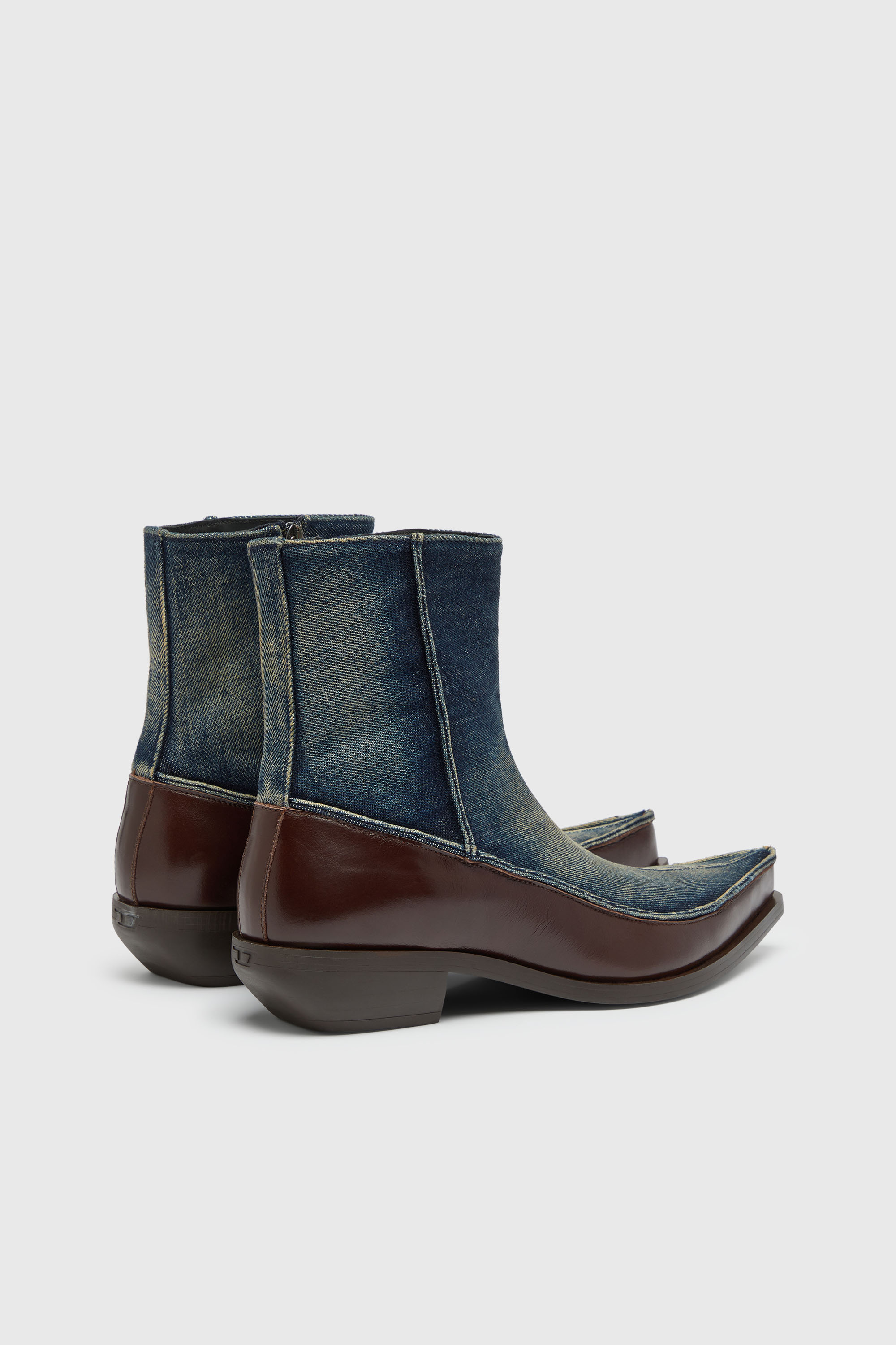 Diesel - D-FRIDO-30-TR, Man's D-Frido-Western ankle boots in leather and denim in null - 3