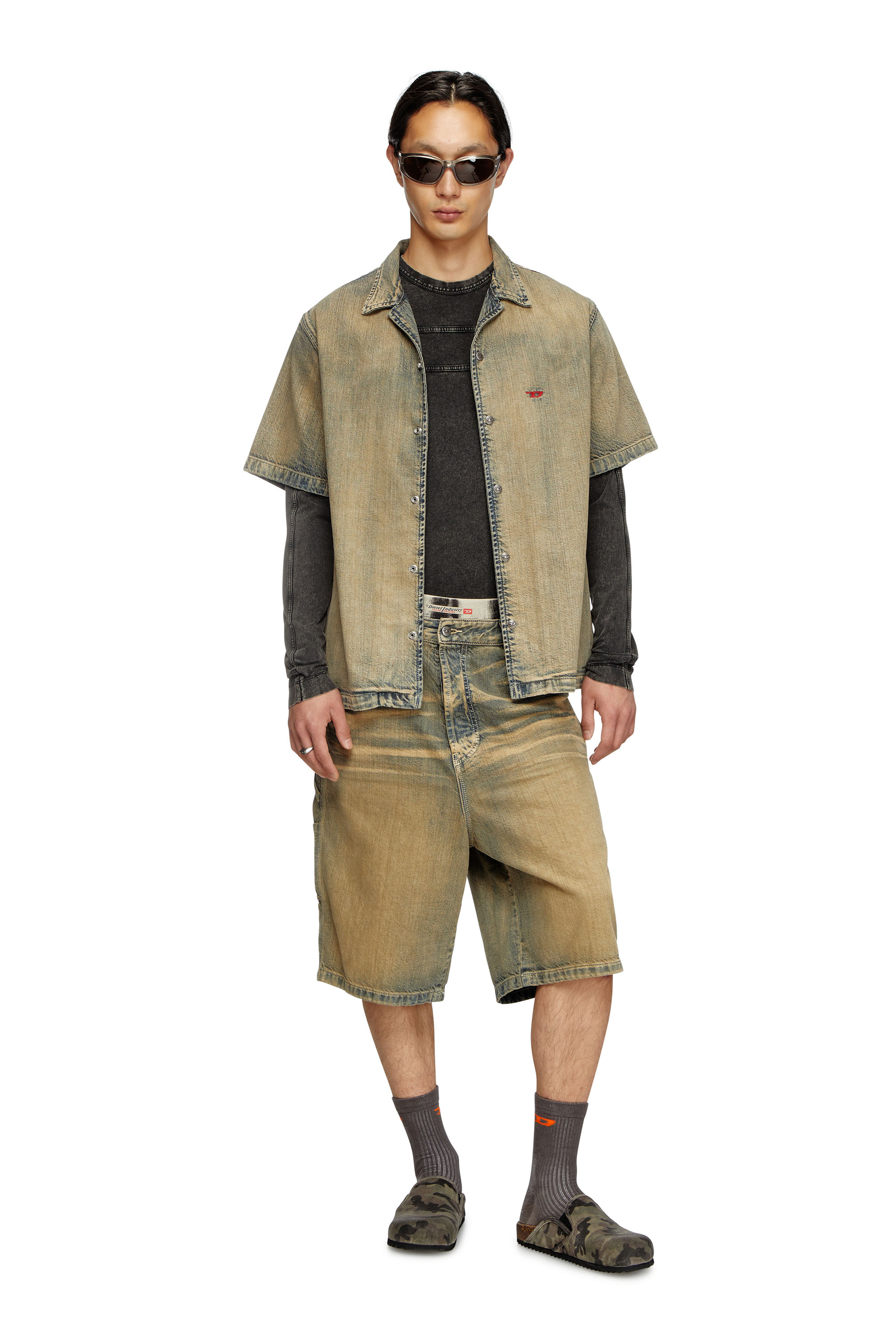 Diesel - D-LIVERY-SHORT, Man's Utility shorts in gold-brush denim in Brown/Blue - 1