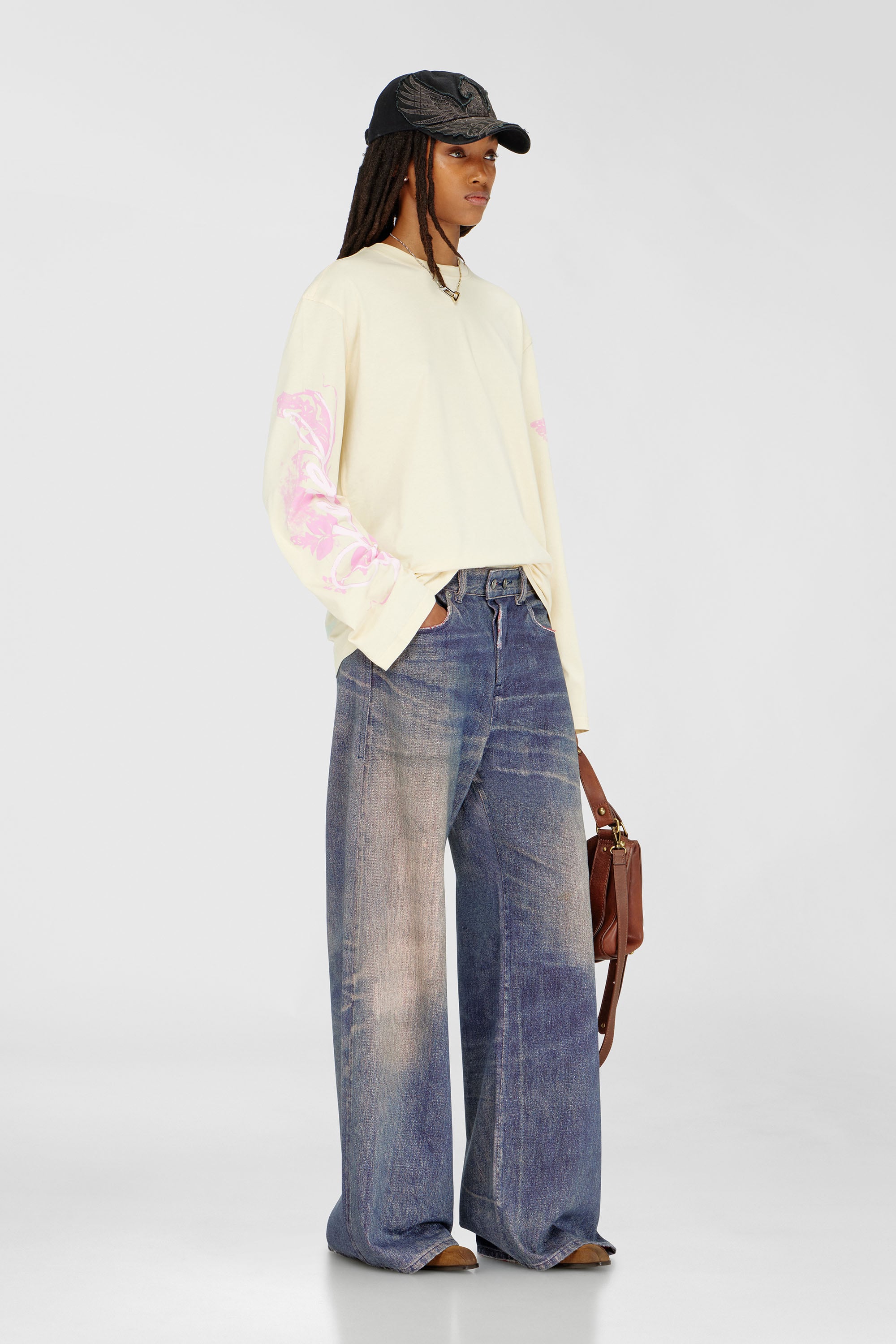 Long-sleeve T-shirt with graphic prints and crystals