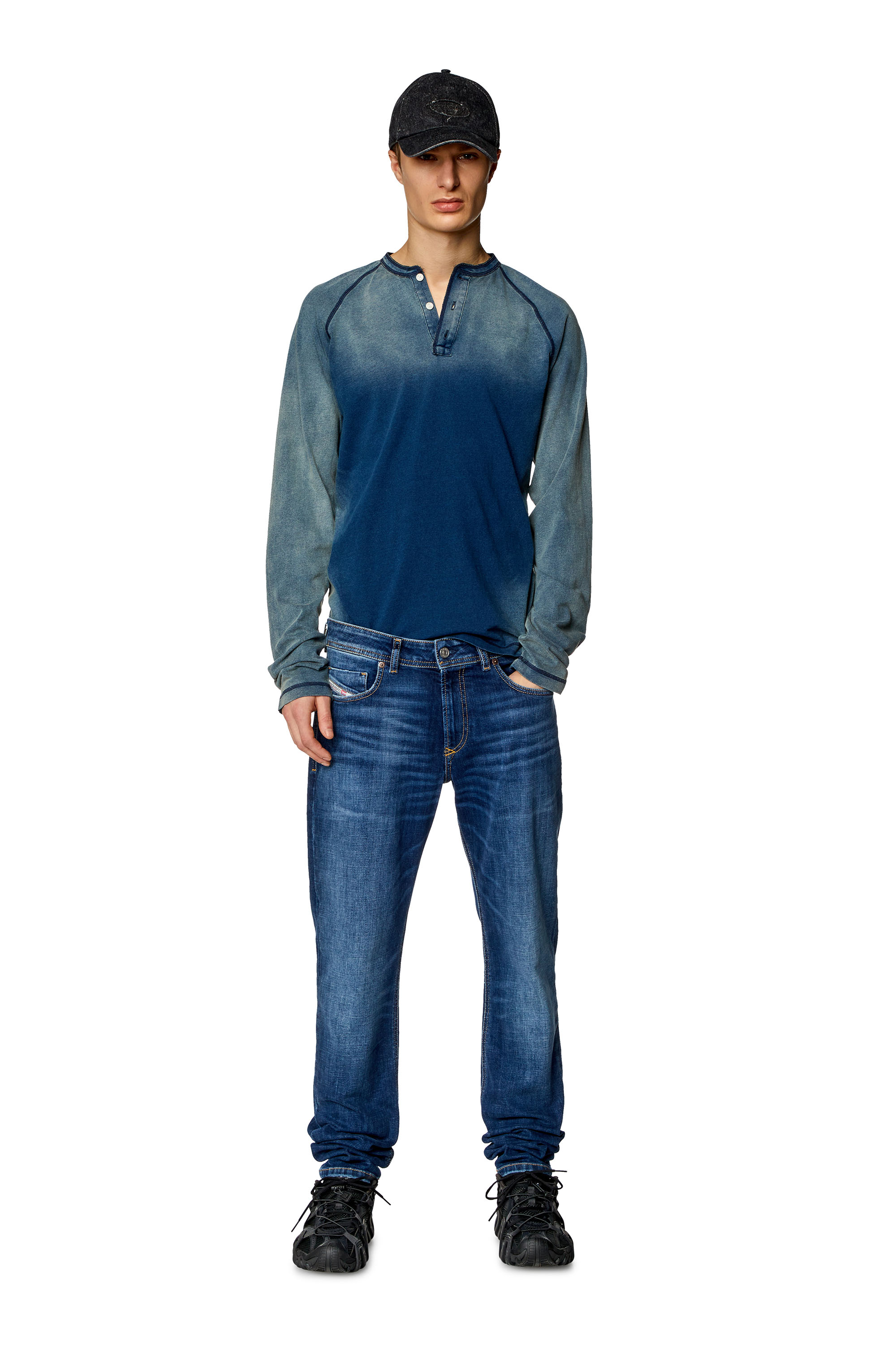 Diesel - Tapered Jeans 2023 D-Finitive 0CNAA, Dark Blue - Image 4