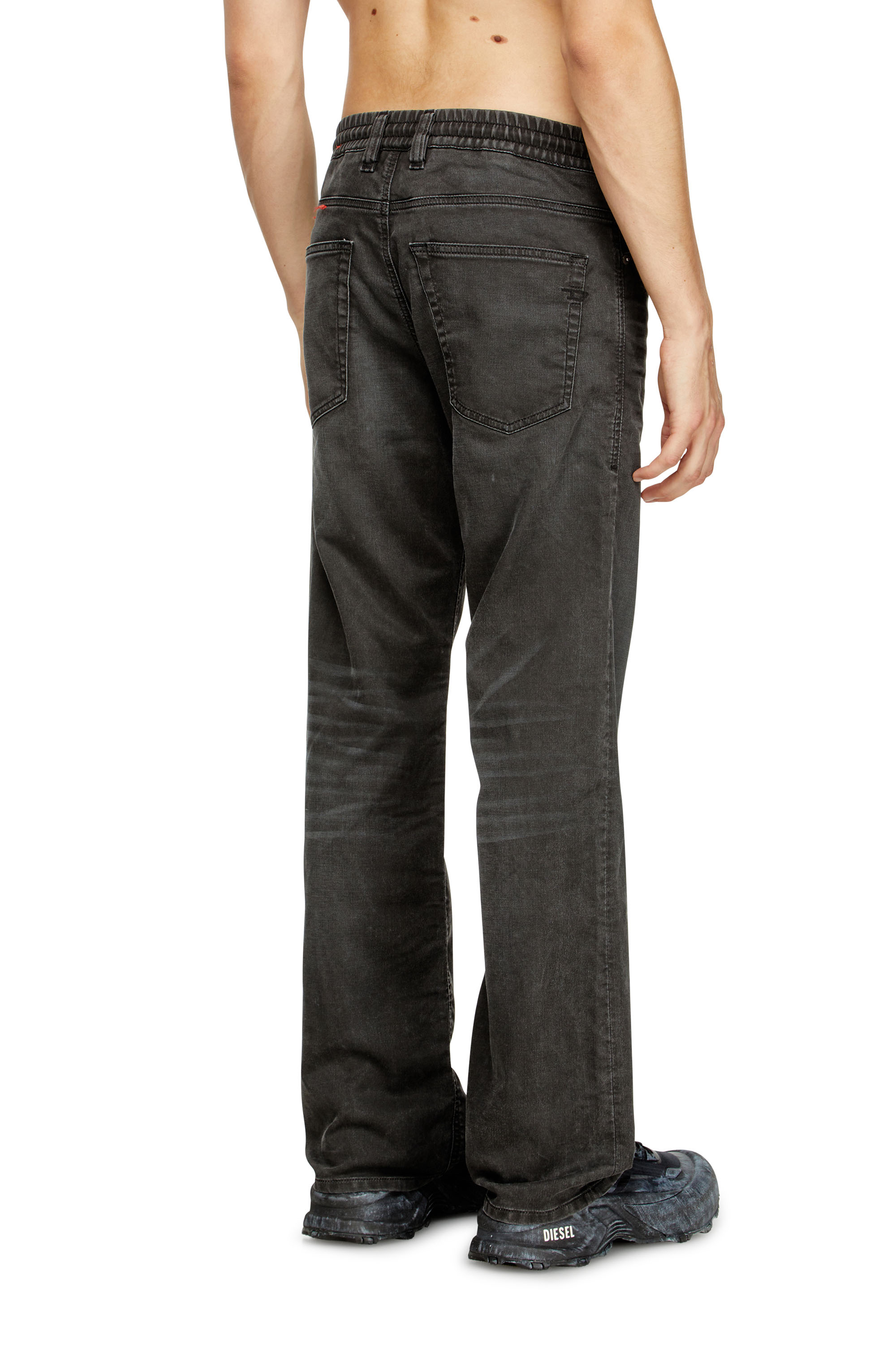 Relaxed 2080 D-Reel Joggjeans® 09J75, Black/Dark grey Diesel - Man's Relaxed 2080 D-Reel Joggjeans® 09J75, Black/Dark grey - 4