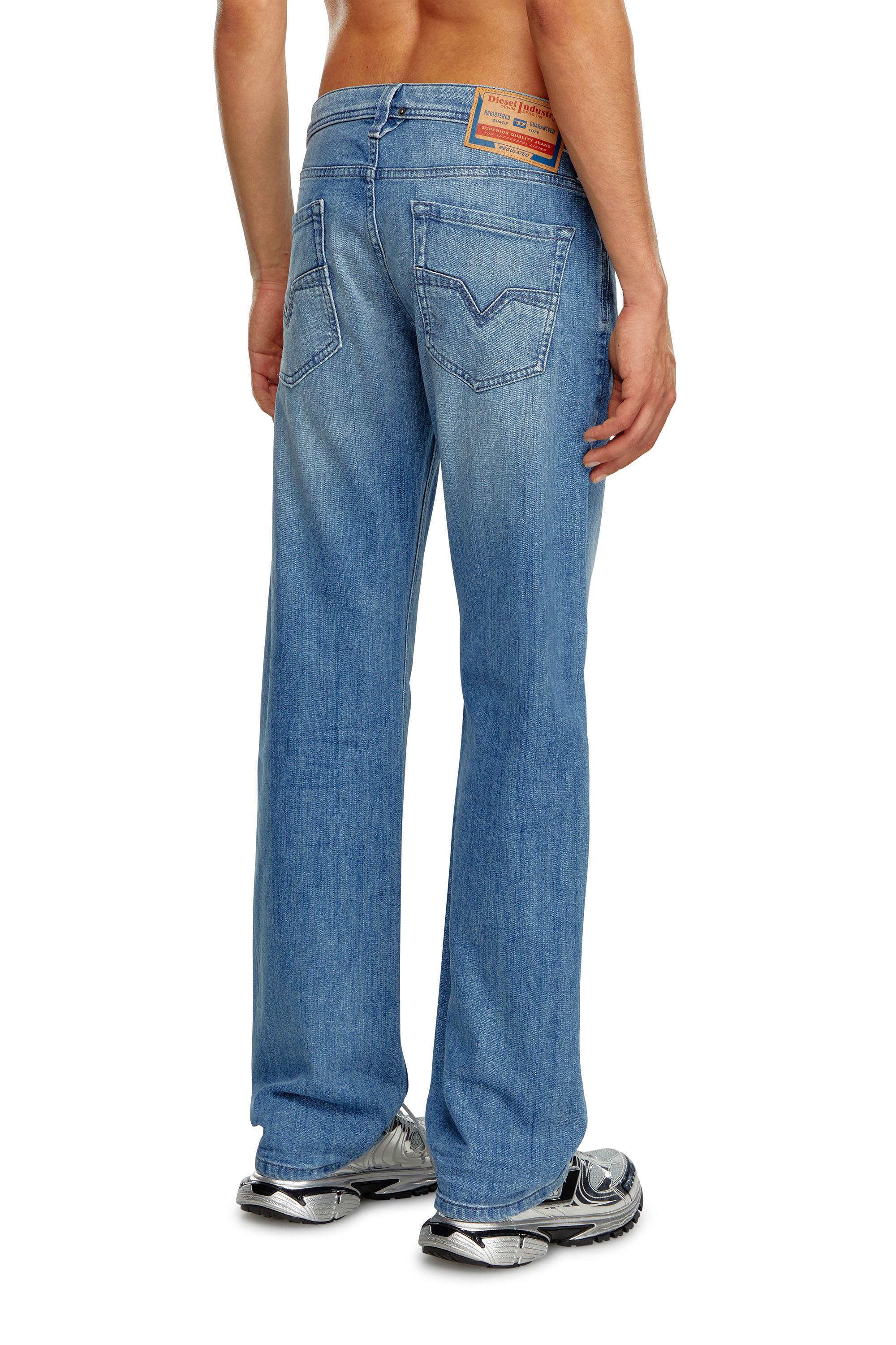 Regular Jeans 1985 Larkee 0GRDI, Light Blue Diesel - Man's Regular Jeans 1985 Larkee 0GRDI, Light Blue - 4