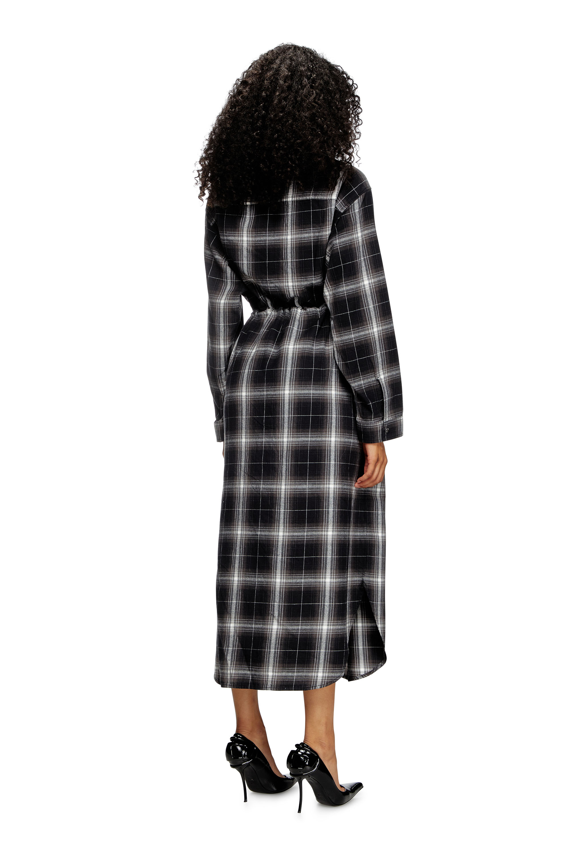 Diesel - D-REAMER, Woman's Midi shirt dress in check flannel in Black/White - 4