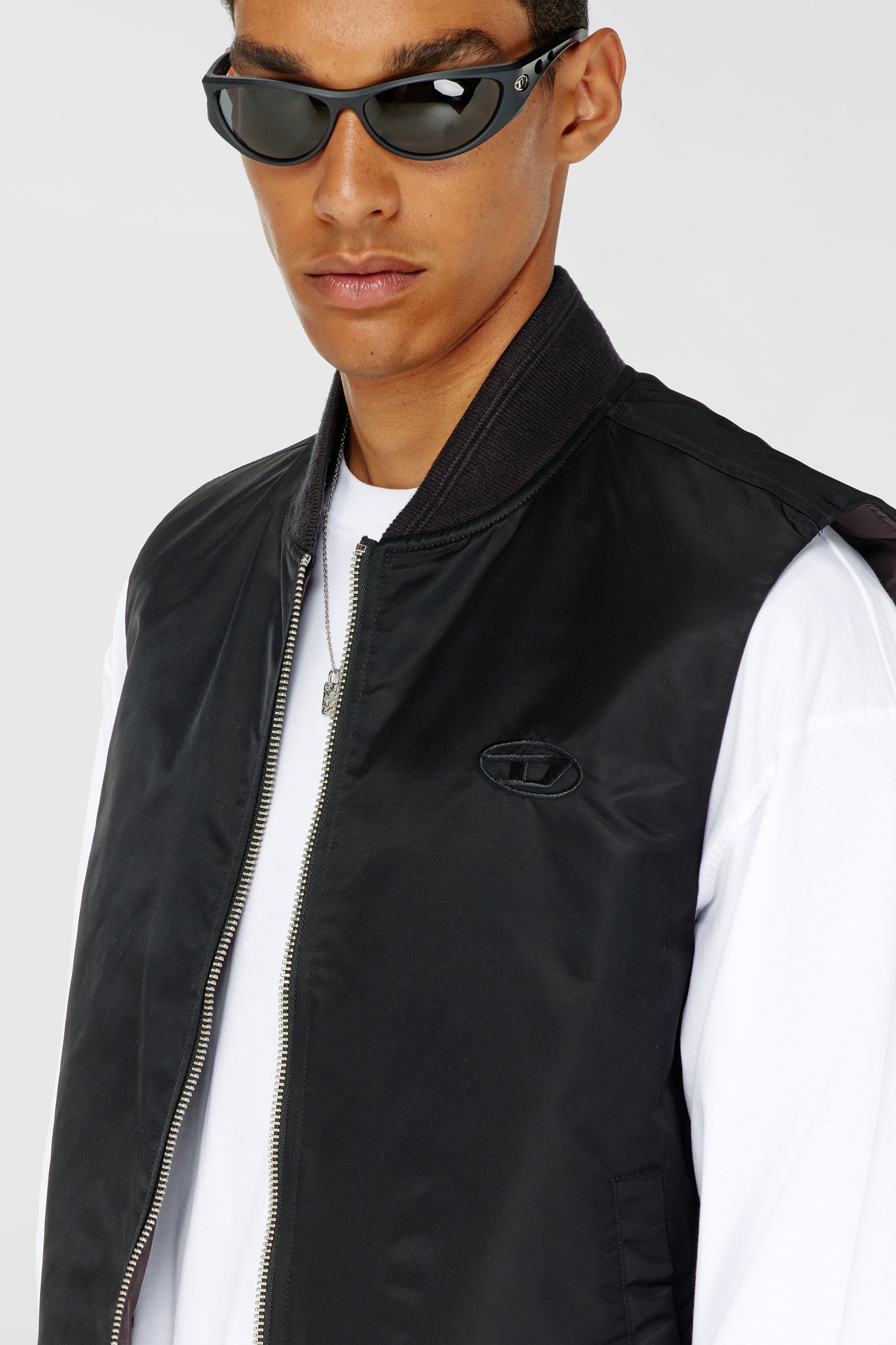 Diesel - W-TYPE-D1-SL, Man's Padded satin vest with Oval D embroidery in Black - 5