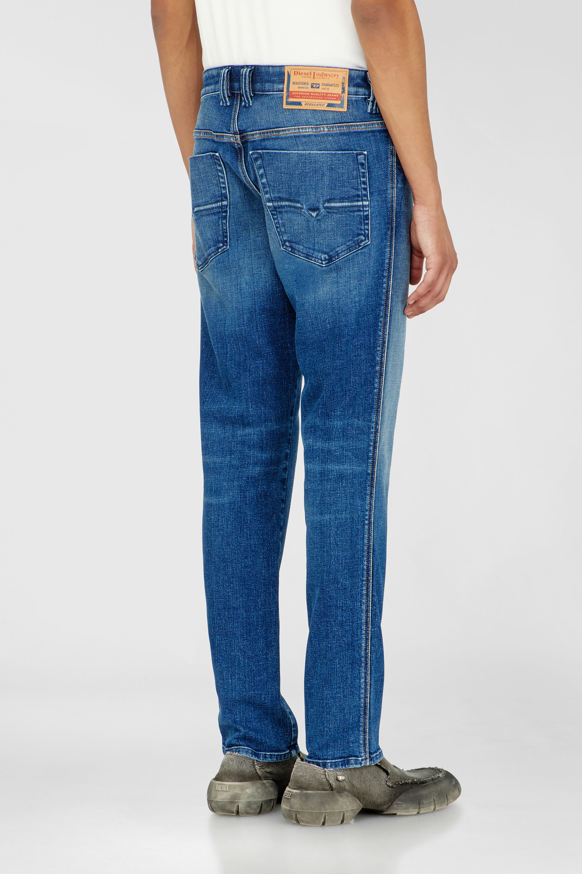 Diesel - Man's Slim Jeans 1993 D-Vyl 09R92, Medium blue - 4