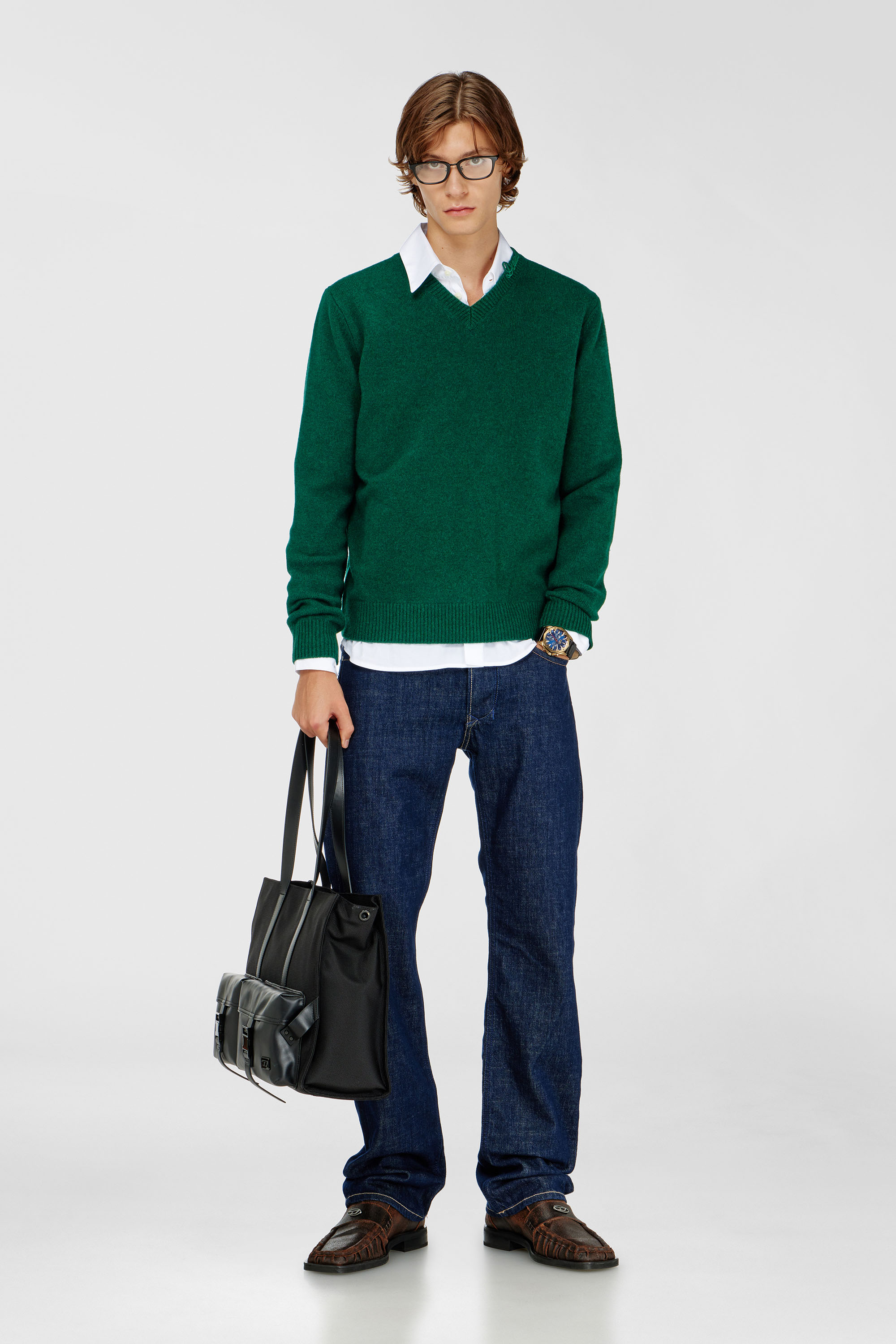 Wool V-neck jumper with neck logo