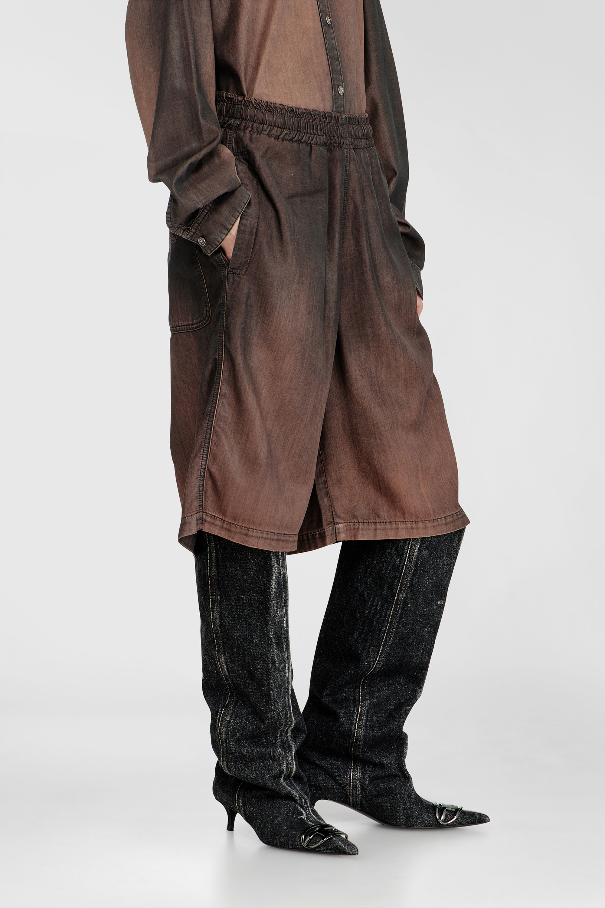 Diesel - D-RODER-SHORT-S, Unisex's Relaxed bermuda shorts in fluid coated denim in Brown - 1