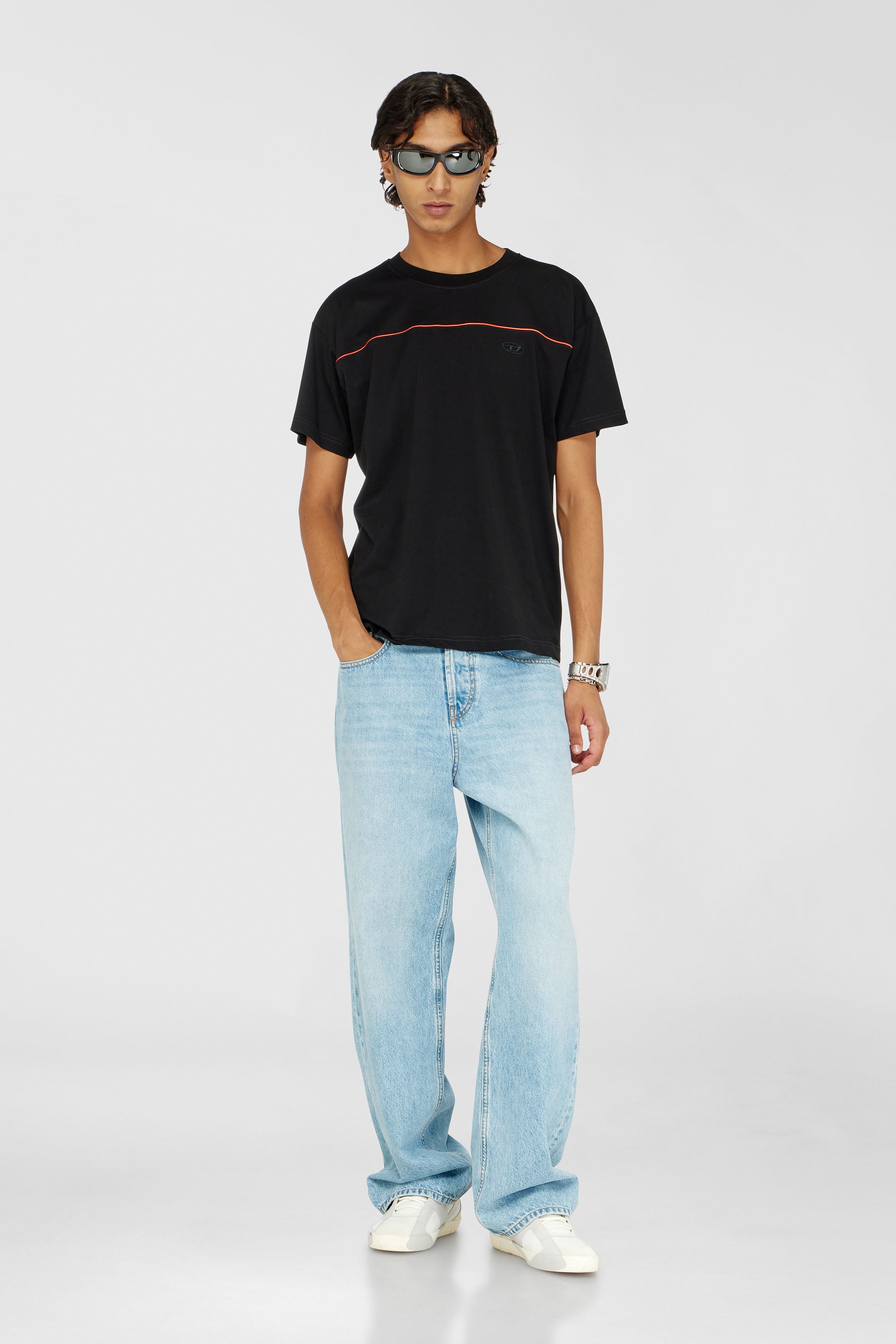 Diesel - T-NORM-PIPING, Man's T-shirt with contrast piping in Black - 2